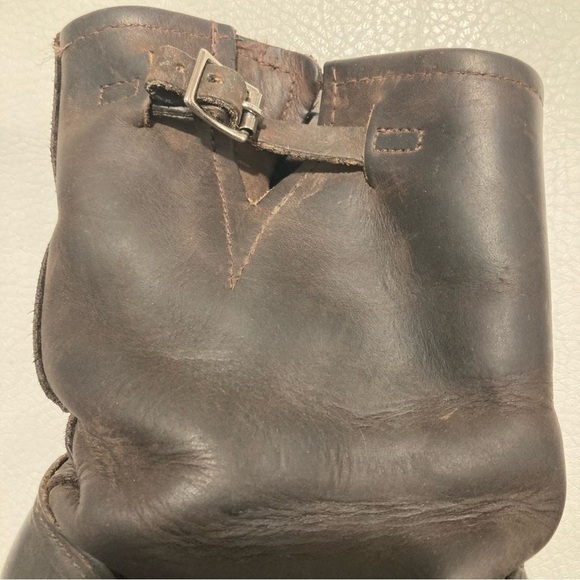 FRYE Sz 7.5 Engineer Style Vintage Chocolate  Brown Leather Buckles Moto Boots - Picture 4 of 12